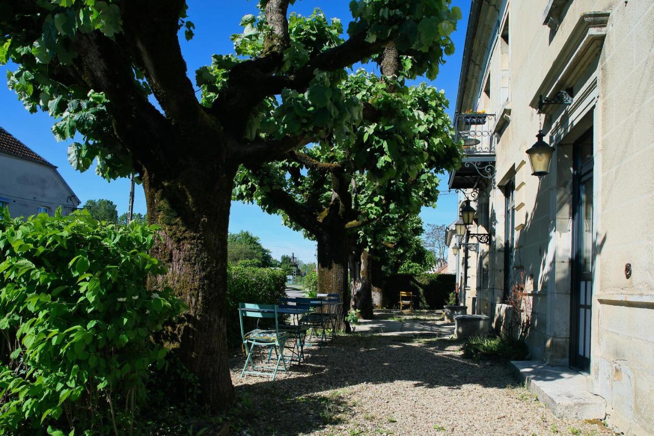 Arc en Sel Maison d’hôtes Arc-et-Senans Exterior foto